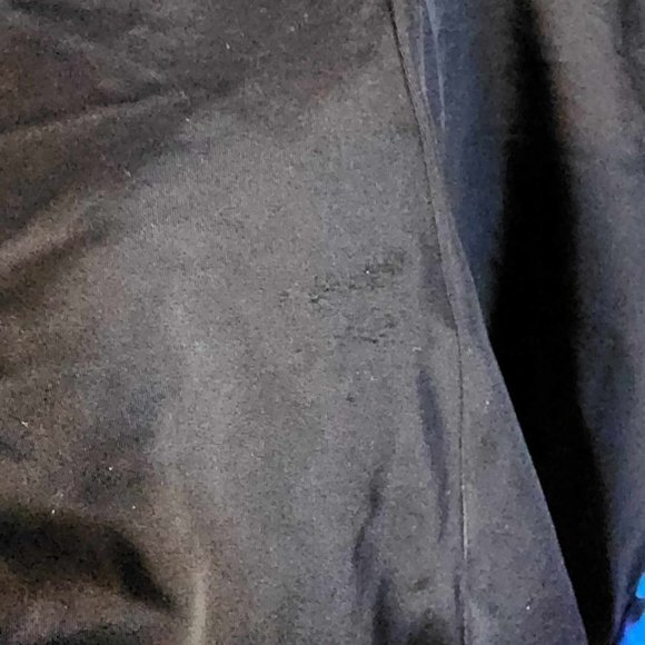 EUC flatering and Stretchy One Piece Swimsuit - Picture 5 of 9